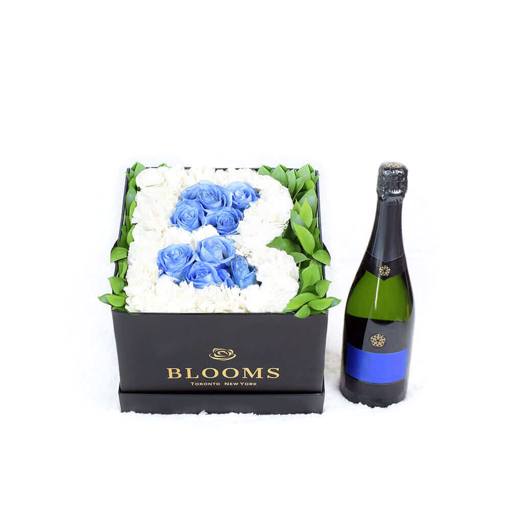 Champagne Blue Rose Flower Box – how the gift is presented