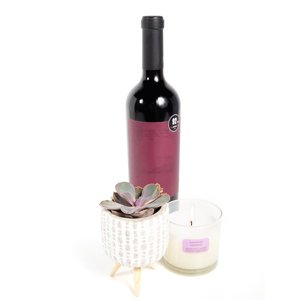 Succulent and Lavender Candle Wine Basket – how the gift is presented