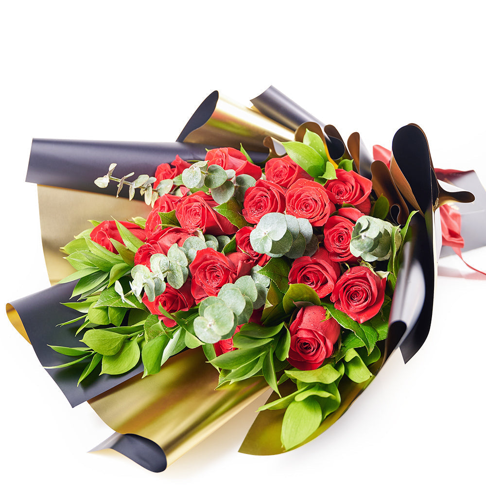 Vibrant Red Rose Bouquet Hand-Tied with Designer Ribbon – how the gift is presented