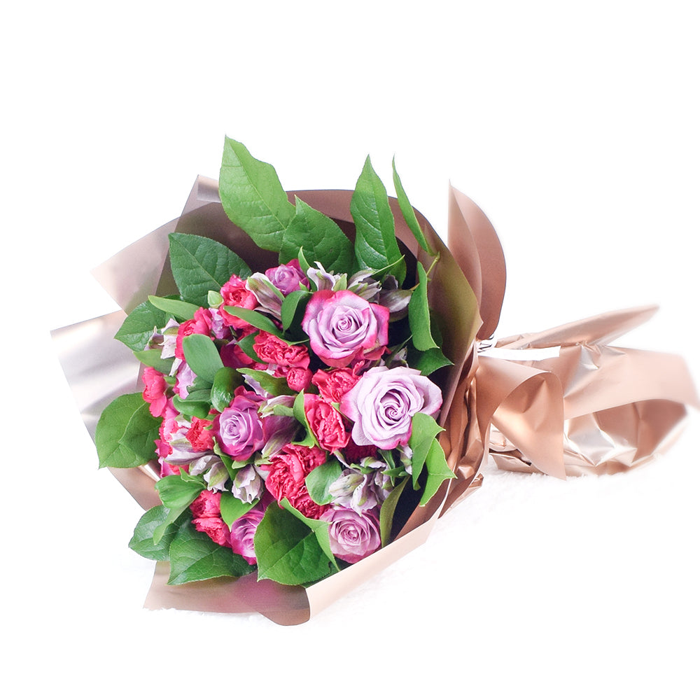 Premium Mixed Rose and Mini Carnation Floral Wrap Bouquet – how the gift is presented