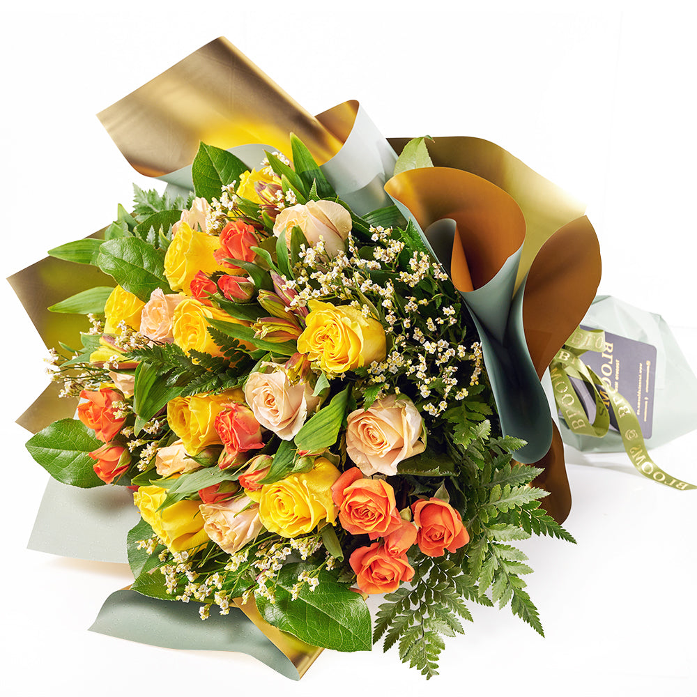 Peach and Yellow Rose Hand-Tied – how the gift is presented