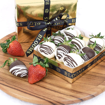 Berry Drizzle Chocolate Dipped Strawberries - Los Angeles Delivery