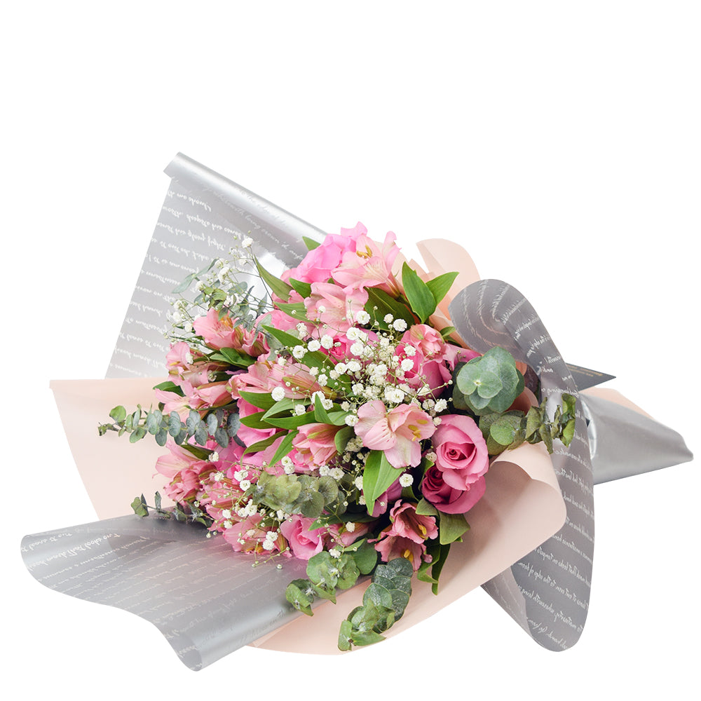 Deluxe Pink and Light Pink Rose Floral Wrap Bouquet – how the gift is presented