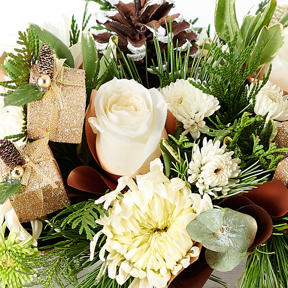 Christmas Flower Basket. Mixed flower arrangement, mixed floral arrangement - Los Angeles Delivery.