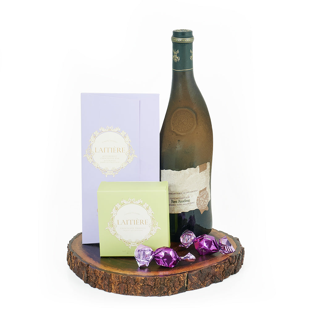 Wine with Chocolate and Truffles Basket – how the gift is presented