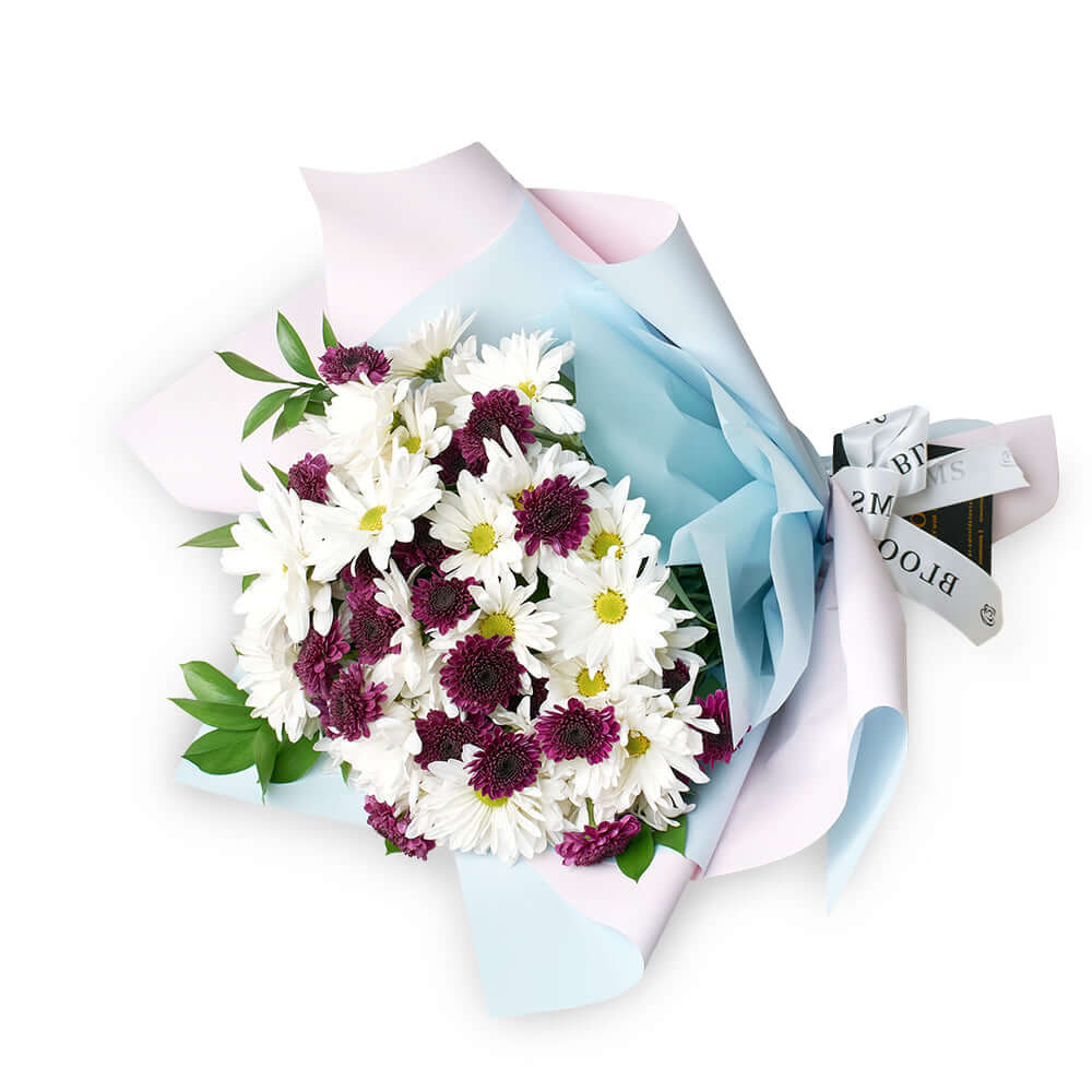 Mother's Day Large Daisy and Ruscus Floral Wrap Bouquet – how the gift is presented