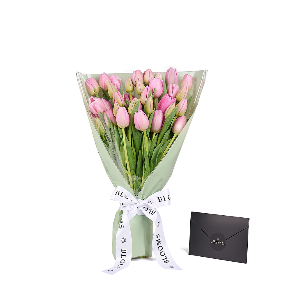 Deluxe Pink Tulip Floral Wrap Bouquet – how the gift is presented