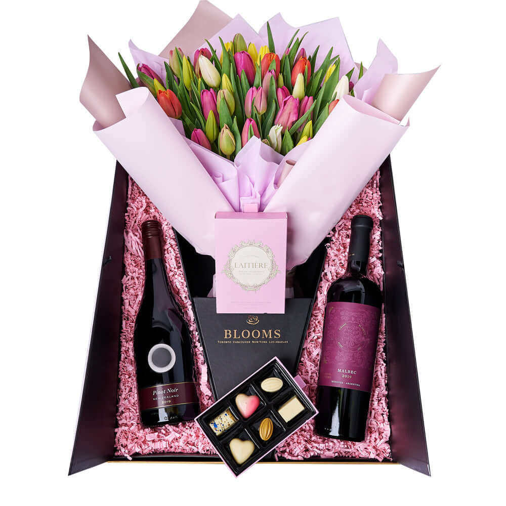 Tulip Bouquet Gift Box with Dual Wine Bottles – how the gift is presented