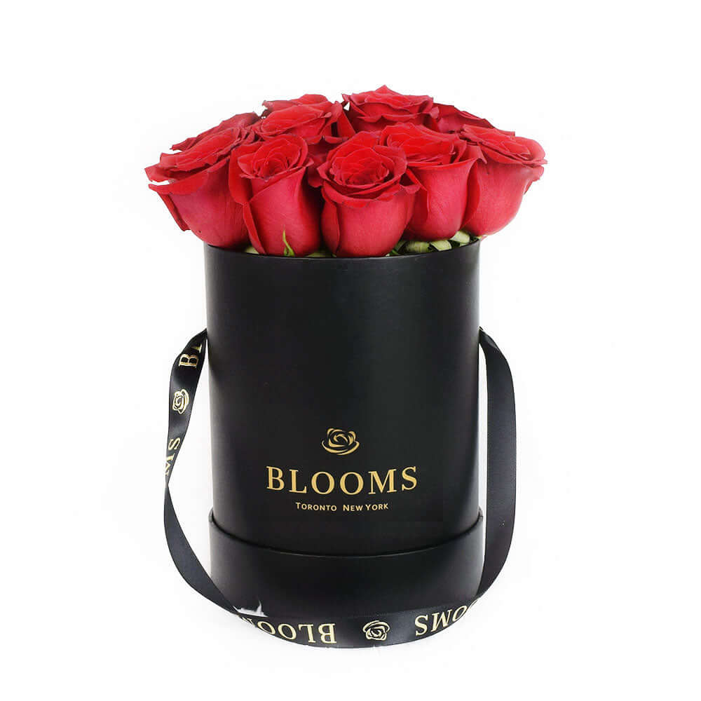 Classic Gourmet Red Rose Box Gift – how the gift is presented