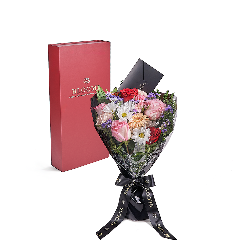 Valentine's Day 12-Stem Seasonal Flower Bouquet – how the gift is presented