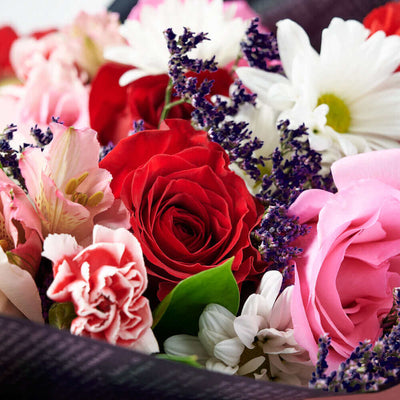 Valentine's Day Seasonal Bouquet & Box, Valentine's Day gifts. Los Angeles Blooms