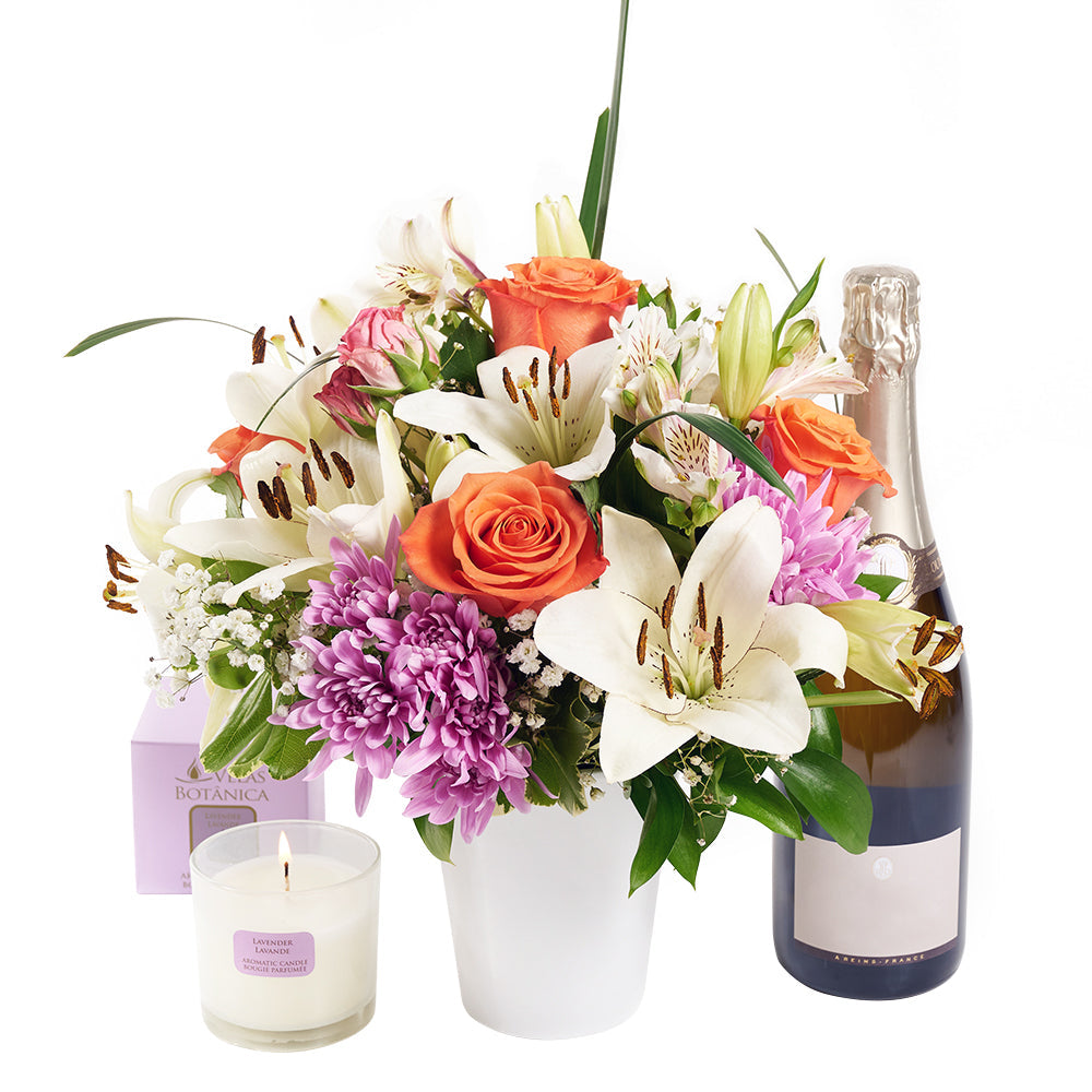 Sparkling Wine with Floral Arrangement – how the gift is presented