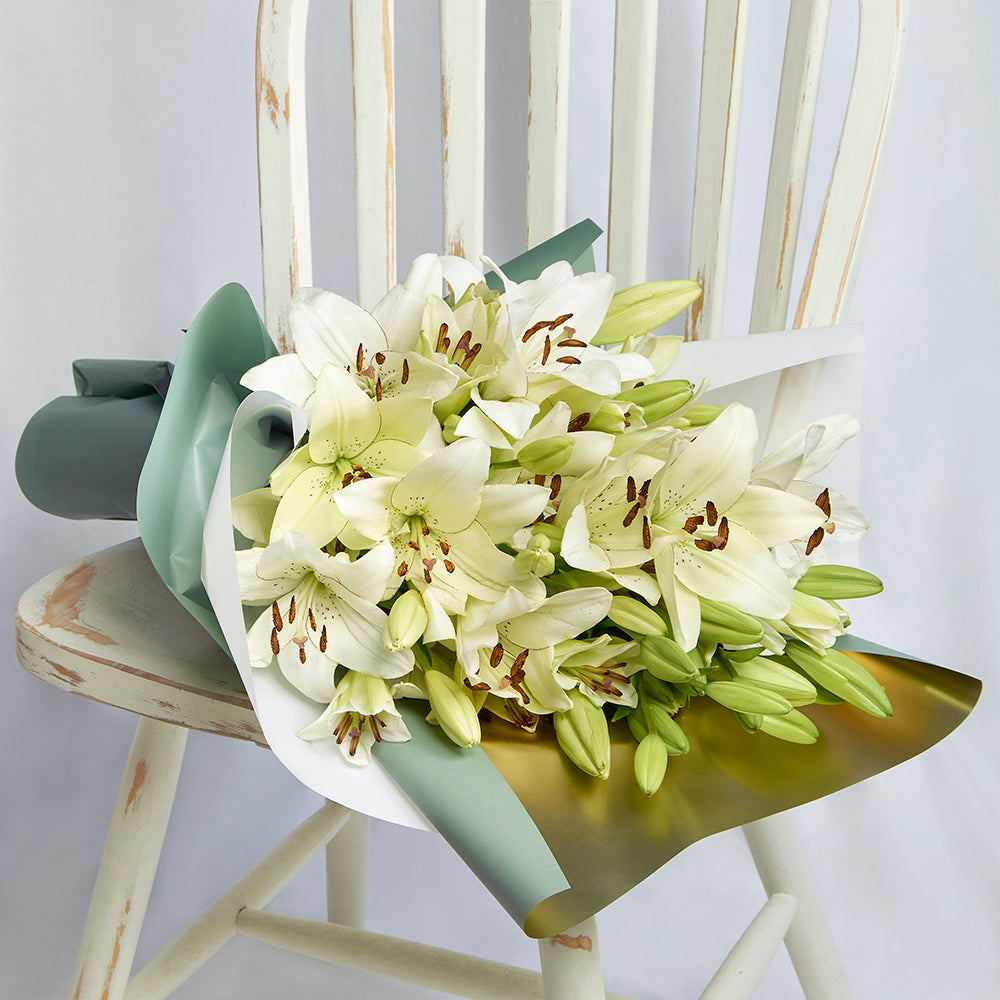 Crisp Snow Lily Bouquet from Los Angeles Blooms - Flower Gift - Los Angeles Delivery.