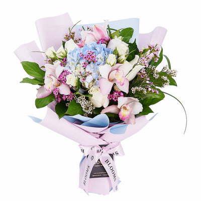 Graceful Blue Hydrangea Bouquet – Mixed Bouquets– Los Angeles  delivery