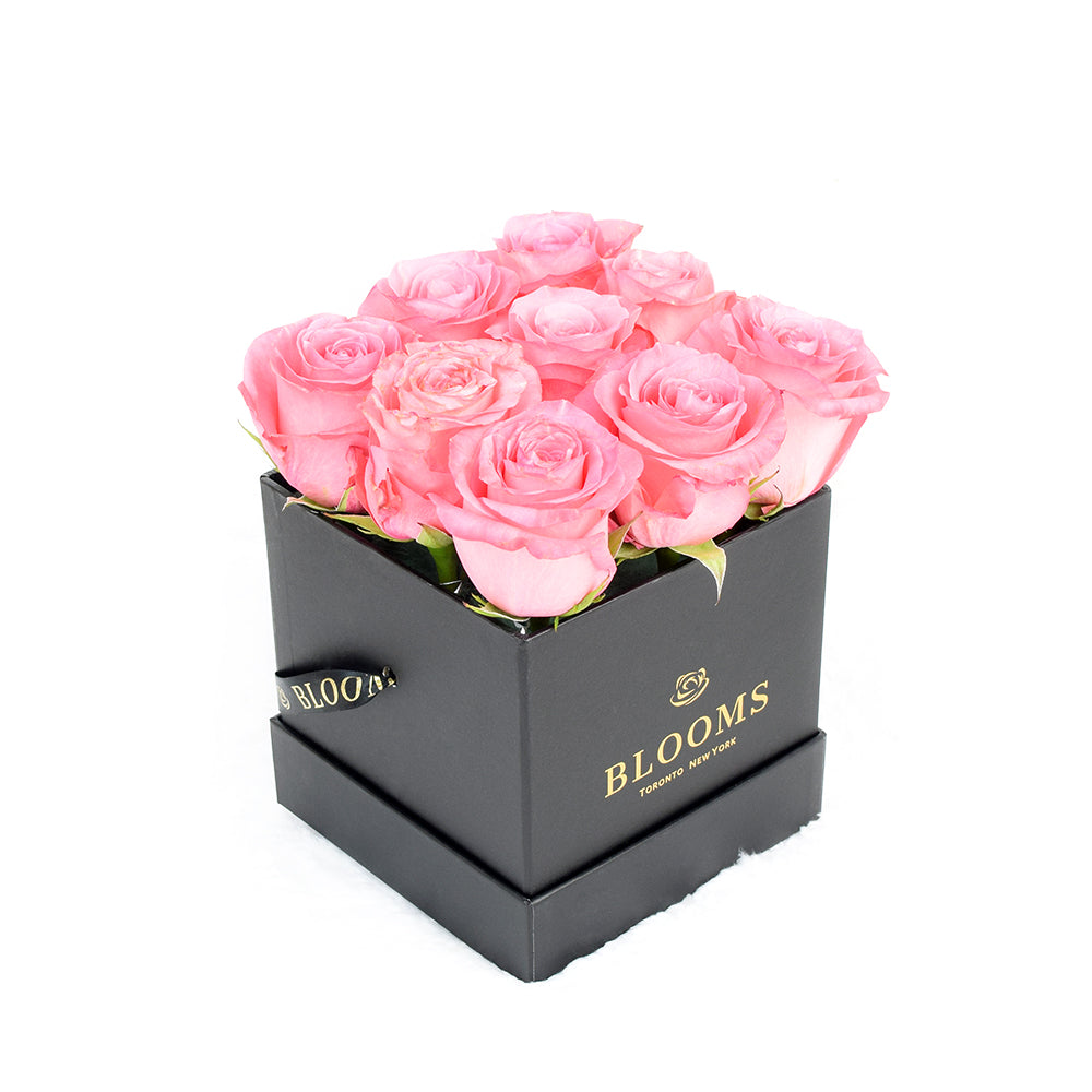 Pink Rose Square Hat Box – how the gift is presented