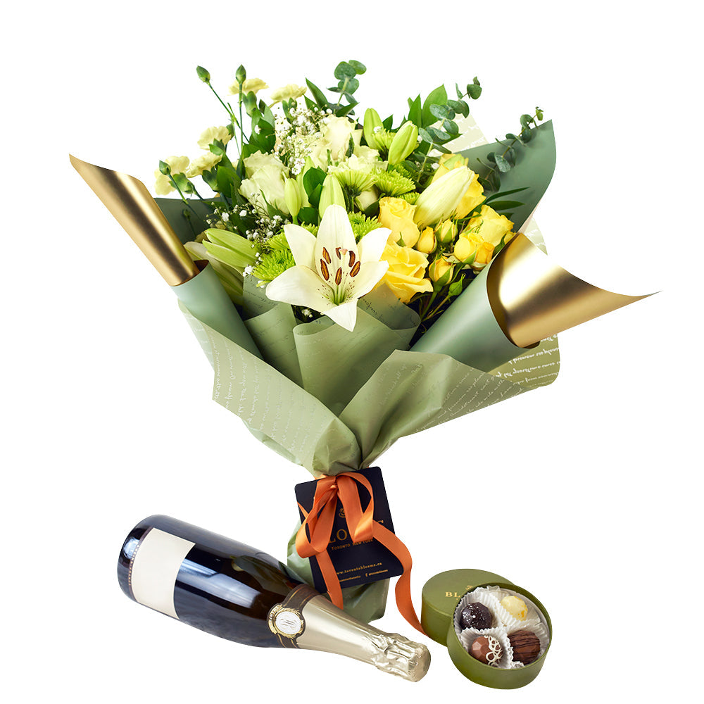 Sparkling Wine Gift Set with Mixed Floral Bouquet and Chocolates – how the gift is presented