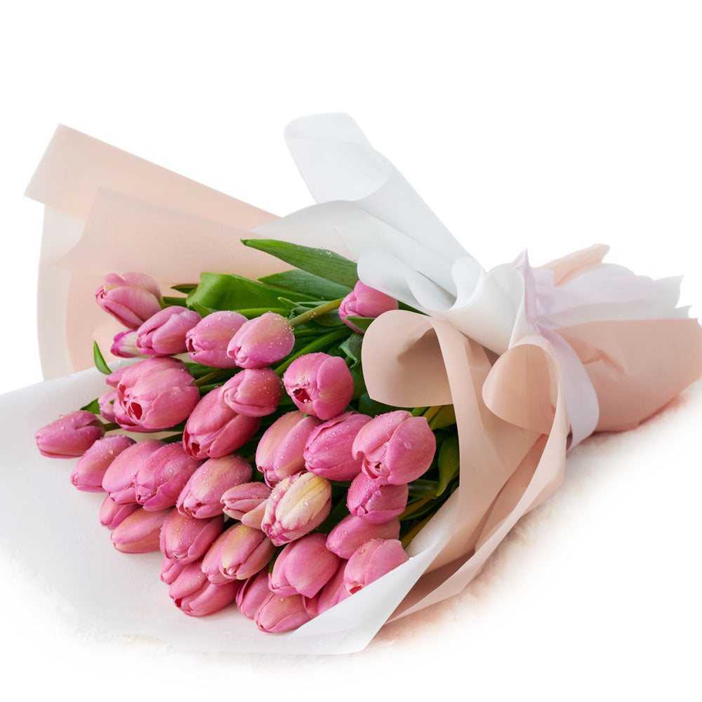 In dreamy pink tones, the Pink Paradise Tulip Bouquet is every girl's favourite! Los Angeles Blooms- Los Angeles Delivery