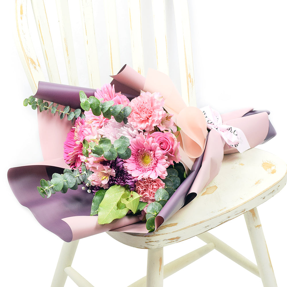 Pretty in Pink Mixed Flowers Bouquet. Mixed Floral Bouquet - Los Angeles Delivery.