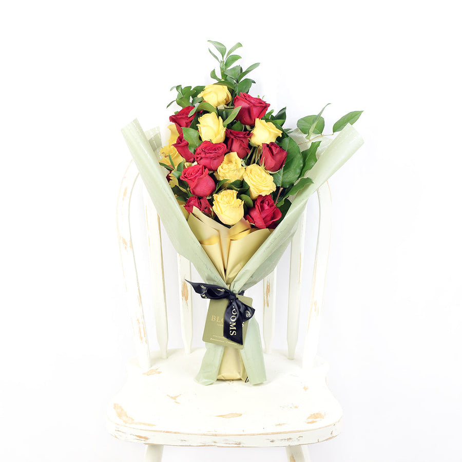 Raspberry Ripple Mixed Rose Bouquet - Los Angeles Blooms - Los Angeles Delivery