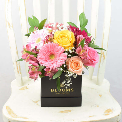 Mix Flower Hat Box Arrangement - Los Angeles Blooms- Los Angeles Delivery