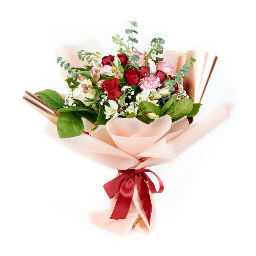 Deluxe Red, White and Pink Mixed Bouquet with Designer Ribbon – how the gift is presented