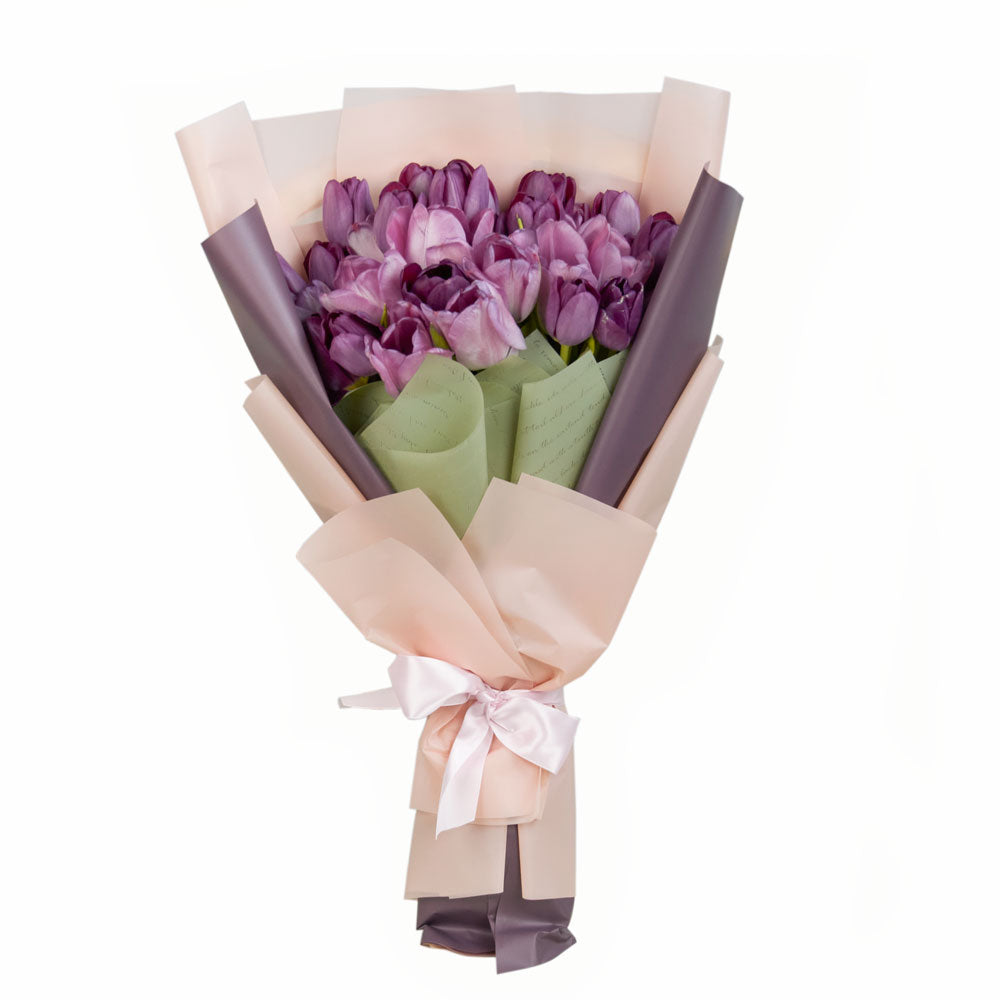 Designer Ribbon Tulip Bouquet – how the gift is presented